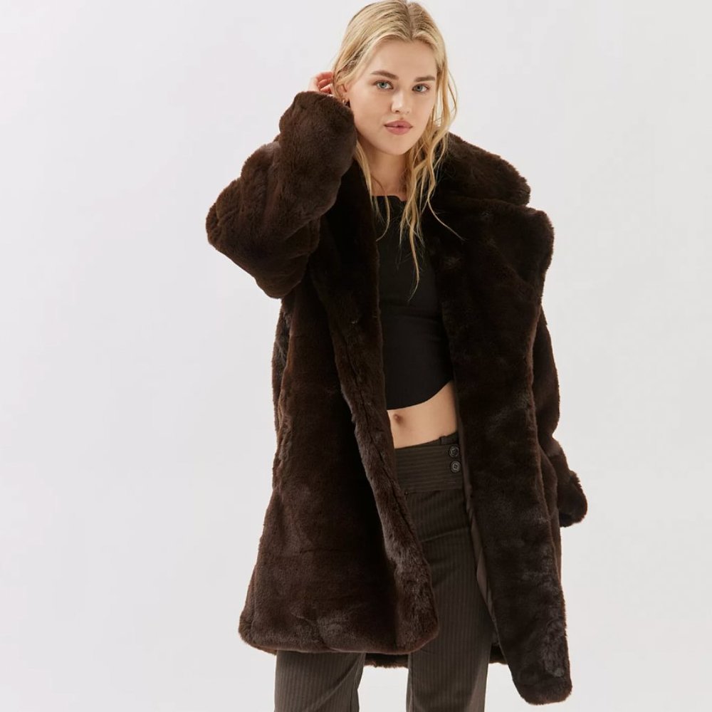 NEVER BEEN WORN (WITH TAGS) APPARIS Stella Faux Fur Coat XS - Picture 2 of 7